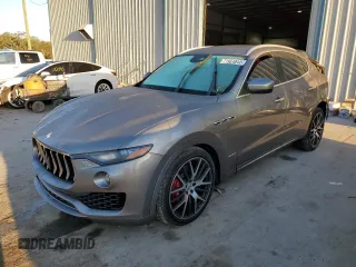 2017 Maserati Levante S with VIN ZN661YUA8HX237359, listed as a Copart auction lot 71961012 with 68,902 mi miles. Bid and sale history available at carsss.com. Image 1.