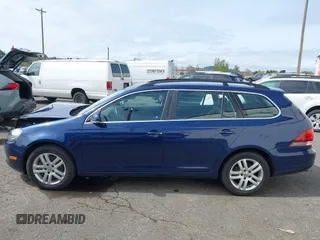 2014 Volkswagen Jetta TDI w/Sunroof & Nav с VIN 3VWPL7AJ6EM627504, выставлен на аукционе IAAI как лот 41970302 с пробегом 62 769 миль миль и . История ставок и продаж доступна на DreamBid. Изображение 14.