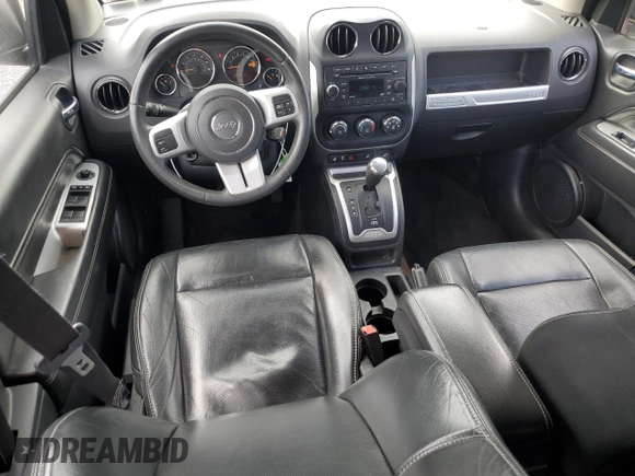 2016 Jeep Compass High Altitude z VIN 1C4NJDEB9GD552703, wystawiony jako Copart lot #60483625 z przebiegiem 115 885 mil mil oraz Czysty tytuł • Clean title. Historia ofert i sprzedaży dostępna na DreamBid. Obrazek 8.