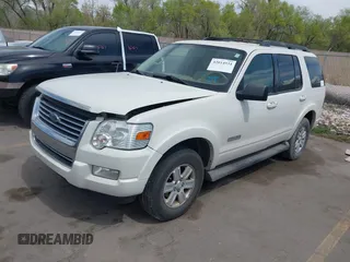 2008 Ford Explorer XLT with VIN 1FMEU73E28UA45435, listed as a IAAI auction lot 42014934 with 207,072 mi miles. Bid and sale history available at carsss.com. Image 17.