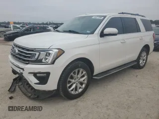 2018 Ford Expedition XLT z VIN 1FMJU1HT0JEA63693, wystawiony jako Copart lot #45327895 z przebiegiem 111 548 mil mil oraz Szkoda całkowita • Salvage title. Historia ofert i sprzedaży dostępna na DreamBid. Obrazek 1.