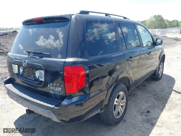 2004 Honda Pilot EX with VIN 2HKYF18524H546430, listed as a IAAI auction lot 42060241 with 126,931 mi miles. Bid and sale history available at carsss.com. Image 4.