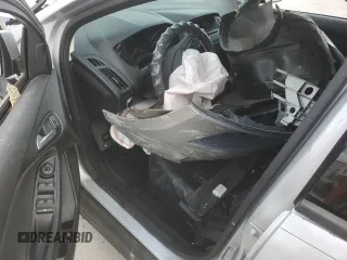 2016 Ford Focus SE с VIN 1FADP3F23GL236017, выставлен на аукционе Copart как лот 47683555 с пробегом Не указан миль и Списание • Salvage title. История ставок и продаж доступна на DreamBid. Изображение 8.