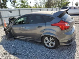 2014 Ford Focus SE with VIN 1FADP3K24EL360011, listed as a Copart auction lot 53261705 with Not Provided miles and Non Repairable. Bid and sale history available at carsss.com. Image 2.