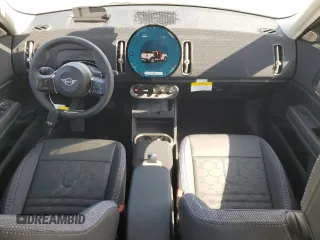 2025 MINI Countryman SE z VIN WMZ53GA09S7S63389, wystawiony jako Copart lot #52953385 z przebiegiem 66 mil mil oraz Szkoda całkowita • Salvage title. Historia ofert i sprzedaży dostępna na DreamBid. Obrazek 8.
