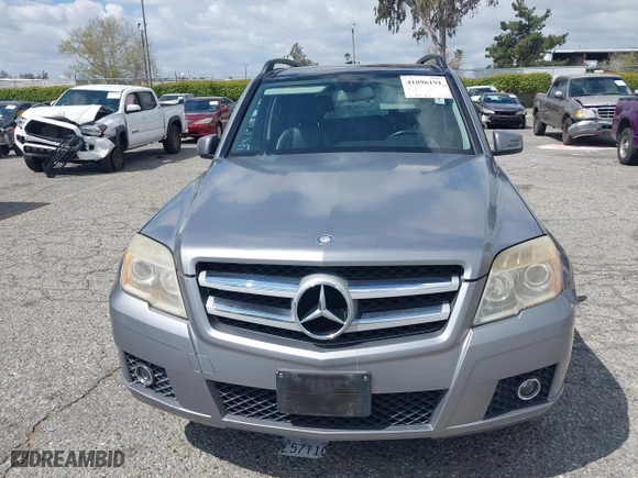 2011 Mercedes-Benz GLK-Class GLK 350 with VIN WDCGG5GBXBF557958, listed as a IAAI auction lot 41896191 with 129,257 mi miles. Bid and sale history available at carsss.com. Image 12.
