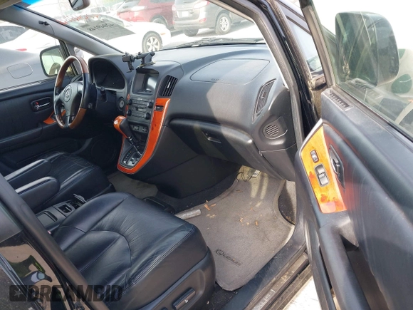 2002 Lexus RX 300 with VIN JTJHF10U720274323, listed as a IAAI auction lot 42049148 with 298,001 mi miles and . Bid and sale history available at carsss.com. Image 5.