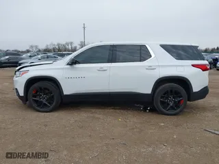 2018 Chevrolet Traverse LS with VIN 1GNERFKW0JJ222542, listed as a IAAI auction lot 41811876 with 104,512 mi miles. Bid and sale history available at carsss.com. Image 15.