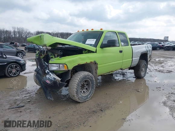 1997 Dodge 2500 with VIN 3B7KF23Z2VM513042, listed as a IAAI auction lot 41662680 with 200,001 mi miles and . Bid and sale history available at DreamBid. Image 2.