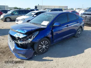 2020 Hyundai Accent SE z VIN 3KPC24A61LE093091, wystawiony jako IAAI lot #42060411 z przebiegiem 113 337 mil mil oraz . Historia ofert i sprzedaży dostępna na DreamBid. Obrazek 2.