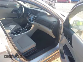 2015 Honda Accord EX-L z VIN 1HGCR2F85FA067208, wystawiony jako IAAI lot #42597227 z przebiegiem 81 443 mil mil oraz . Historia ofert i sprzedaży dostępna na DreamBid. Obrazek 5.