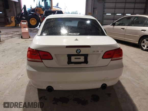 2010 BMW 3 Series 335i with VIN WBAWL7C53AP476444, listed as a IAAI auction lot 41384815 with 138,601 mi miles. Bid and sale history available at carsss.com. Image 16.