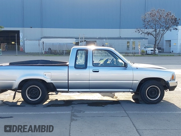 1989 Toyota Pickup с VIN JT4VN93D7K0001756, выставлен на аукционе IAAI как лот 41468936 с пробегом 187 284 миль миль и . История ставок и продаж доступна на DreamBid. Изображение 13.