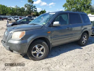 2008 Honda Pilot EX-L with VIN 5FNYF18568B033752, listed as a Copart auction lot 61393305 with 204,636 mi miles and Clean title. Bid and sale history available at DreamBid. Image 1.