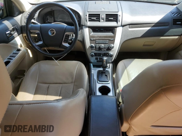 2010 Mercury Milan Premier z VIN 3MEHM0CG9AR623374, wystawiony jako Copart lot #52638835 z przebiegiem 106 545 mil mil oraz Szkody całkowita. Historia ofert i sprzedaży dostępna na DreamBid. Obrazek 8.