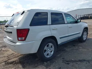 2008 Jeep Grand Cherokee Laredo with VIN 1J8GS48K28C229501, listed as a IAAI auction lot 42162413 with 1 mi miles. Bid and sale history available at carsss.com. Image 4.