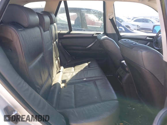 2001 BMW X5 4.4i with VIN WBAFB33581LH23527, listed as a IAAI auction lot 41851365 with 158,858 mi miles. Bid and sale history available at carsss.com. Image 8.