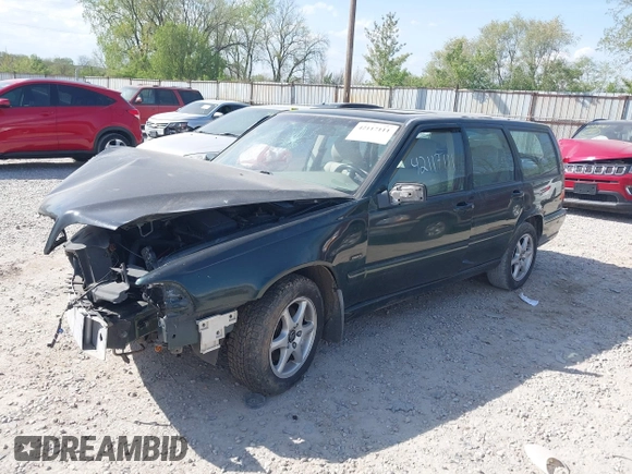 1998 Volvo V70 GLT with VIN YV1LW5675W2420633, listed as a IAAI auction lot 42117111 with 92,644 mi miles and . Bid and sale history available at DreamBid. Image 18.