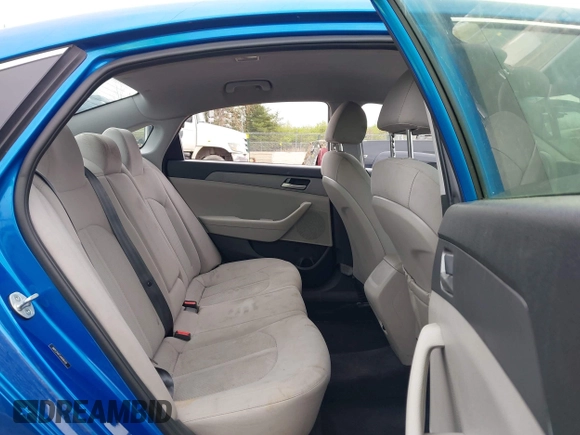 2018 Hyundai Sonata SE with VIN 5NPE24AF1JH688332, listed as a IAAI auction lot 41990382 with 156,363 mi miles and . Bid and sale history available at carsss.com. Image 8.