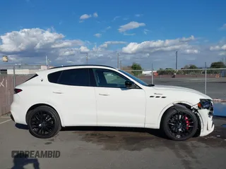 2022 Maserati Levante with VIN ZN661YUM0NX391750, listed as a IAAI auction lot 41436442 with 3,293 mi miles and . Bid and sale history available at DreamBid. Image 13.