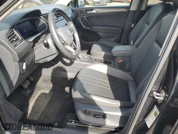2024 Volkswagen Tiguan SE с VIN 3VV3B7AX9RM046921, выставлен на аукционе Copart как лот 62069405 с пробегом 23 787 миль миль и Чистый • Clean title. История ставок и продаж доступна на DreamBid. Изображение 7.