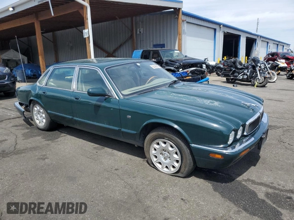 2000 Jaguar XJ with VIN SAJDA14C8YLF15934, listed as a Copart auction lot 54345875 with 78,840 mi miles and Non Repairable. Bid and sale history available at DreamBid. Image 4.