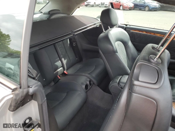 2005 Mercedes-Benz CLK-Class 3.2L with VIN WDBTK65G95T041277, listed as a Copart auction lot 72920254 with 819 mi miles and Clean Title. Bid and sale history available at carsss.com. Image 10.