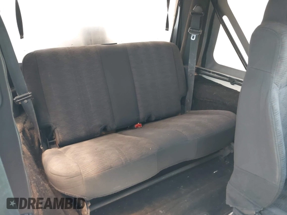 2003 Jeep Wrangler X with VIN 1J4FA39S73P321181, listed as a IAAI auction lot 42462732 with 170,460 mi miles and . Bid and sale history available at DreamBid. Image 8.