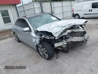 2018 Mercedes-Benz C 300 z VIN WDDWF4KB6JR398171, wystawiony jako IAAI lot #42444653 z przebiegiem Nie podano mil oraz . Historia ofert i sprzedaży dostępna na DreamBid. Obrazek 1.