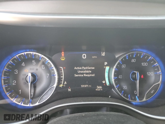 2018 Chrysler Pacifica Limited with VIN 2C4RC1GG0JR259957, listed as a Copart auction lot 66888725 with 131,371 mi miles and Clean title. Bid and sale history available at DreamBid. Image 9.