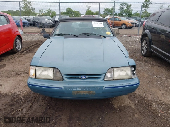 1993 Ford Mustang с VIN 1FACP44M3PF212921, выставлен на аукционе IAAI как лот 42337259 с пробегом 11 452 миль миль и . История ставок и продаж доступна на DreamBid. Изображение 12.