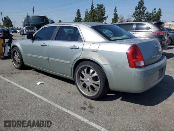 2005 Chrysler 300 with VIN 2C3AA53G45H528705, listed as a Copart auction lot 55176745 with 172,422 mi miles and Clean Title. Bid and sale history available at carsss.com. Image 2.