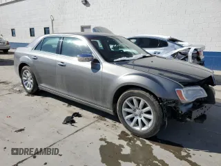2012 Chrysler 300 Limited z VIN 2C3CCACGXCH204098, wystawiony jako Copart lot #49424685 z przebiegiem 258 888 mil mil oraz Szkoda całkowita • Salvage title. Historia ofert i sprzedaży dostępna na DreamBid. Obrazek 4.