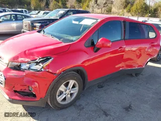 2020 Chevrolet Trax LS with VIN KL7CJKSB7LB352003, listed as a IAAI auction lot 41197201 with 82,214 mi miles. Bid and sale history available at carsss.com. Image 17.