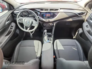 2020 Buick Encore GX Select z VIN KL4MMDSL4LB105910, wystawiony jako Copart lot #60883335 z przebiegiem 11 024 mil mil oraz Szkoda całkowita • Salvage title. Historia ofert i sprzedaży dostępna na DreamBid. Obrazek 8.