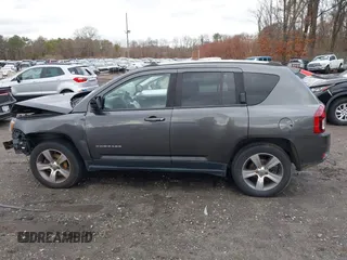2017 Jeep Compass Latitude с VIN 1C4NJDEBXHD100521, выставлен на аукционе IAAI как лот 40924755 с пробегом 94 505 миль миль и . История ставок и продаж доступна на DreamBid. Изображение 14.