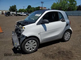 2016 Smart fortwo Passion z VIN WMEFJ5DA5GK123218, wystawiony jako Copart lot #58978095 z przebiegiem 73 608 mil mil oraz Szkody całkowita. Historia ofert i sprzedaży dostępna na DreamBid. Obrazek 1.
