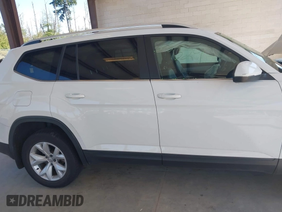 2018 Volkswagen Atlas SE с VIN 1V2KR2CA9JC505919, выставлен на аукционе IAAI как лот 42450711 с пробегом 78 435 миль миль и . История ставок и продаж доступна на DreamBid. Изображение 13.
