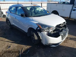 2019 Nissan Kicks S with VIN 3N1CP5CU5KL509370, listed as a IAAI auction lot 41728727 with 100,940 mi miles. Bid and sale history available at carsss.com. Image 1.