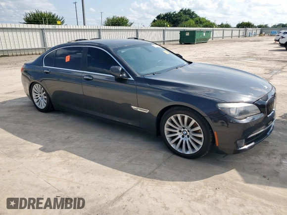 2012 BMW 7 Series 750Li xDrive с VIN WBAKC8C59CC437002, выставлен на аукционе Copart как лот 60975465 с пробегом Не указан миль и Чистый • Clean title. История ставок и продаж доступна на DreamBid. Изображение 4.