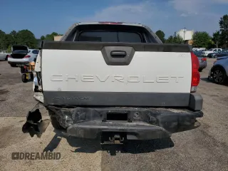 2005 Chevrolet Avalanche LS z VIN 3GNEK12Z15G275369, wystawiony jako Copart lot #59107835 z przebiegiem 252 387 mil mil oraz Szkoda całkowita • Salvage title. Historia ofert i sprzedaży dostępna na DreamBid. Obrazek 6.