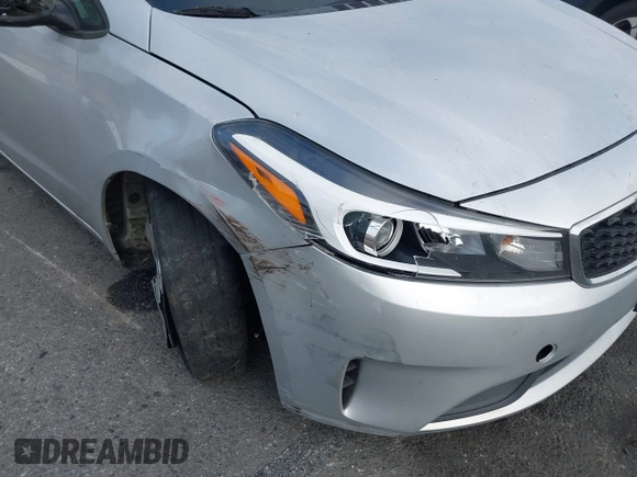 2017 Kia Forte LX with VIN 3KPFK4A71HE096490, listed as a IAAI auction lot 42085810 with 152,924 mi miles. Bid and sale history available at carsss.com. Image 6.