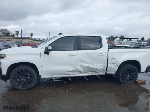 2019 Chevrolet Silverado 1500 LT with VIN 3GCUYDED3KG118071, listed as a IAAI auction lot 41566722 with 157,525 mi miles. Bid and sale history available at carsss.com. Image 14.