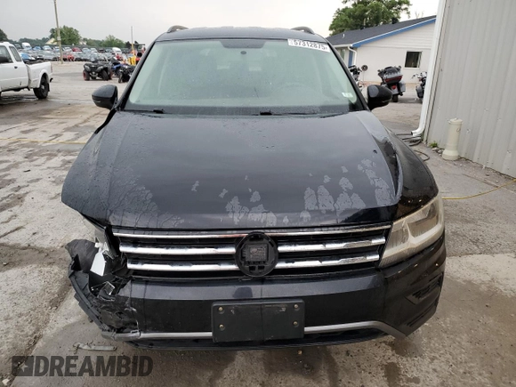 2019 Volkswagen Tiguan S z VIN 3VV0B7AX3KM046633, wystawiony jako Copart lot #57312875 z przebiegiem 134 207 mil mil oraz Szkoda całkowita • Salvage title. Historia ofert i sprzedaży dostępna na DreamBid. Obrazek 5.