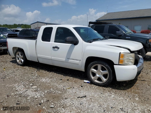2007 Chevrolet Silverado 1500 LT w/1LT with VIN 1GCEC19J57Z521185, listed as a Copart auction lot 65677314 with 243,650 mi miles and Non Repairable. Bid and sale history available at carsss.com. Image 4.