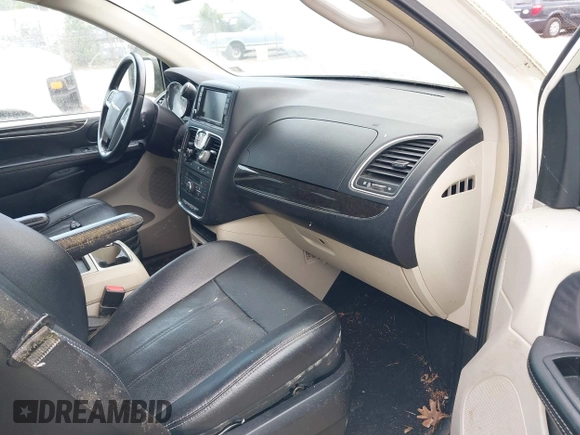 2012 Chrysler Town & Country Touring with VIN 2C4RC1BG6CR350676, listed as a IAAI auction lot 42162888 with 94,095 mi miles. Bid and sale history available at carsss.com. Image 5.