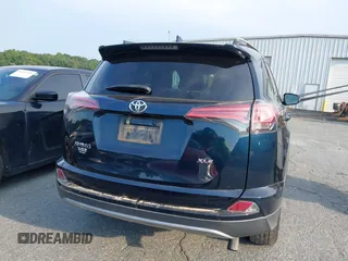 2018 Toyota RAV4 XLE с VIN 2T3WFREV5JW417144, выставлен на аукционе IAAI как лот 42685701 с пробегом 110 954 миль миль и . История ставок и продаж доступна на DreamBid. Изображение 16.