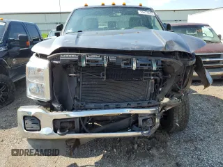 2012 Ford F-350 XL z VIN 1FTRF3B67CEA69199, wystawiony jako Copart lot #59471875 z przebiegiem 117 171 mil mil oraz Czysty tytuł • Clean title. Historia ofert i sprzedaży dostępna na DreamBid. Obrazek 5.