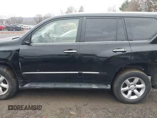2013 Lexus GX 460 with VIN JTJBM7FX8D5062214, listed as a IAAI auction lot 40712576 with Not Provided miles and . Bid and sale history available at DreamBid. Image 13.