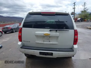 2013 Chevrolet Tahoe LT with VIN 1GNSKBE05DR293054, listed as a IAAI auction lot 41955877 with 192,474 mi miles and . Bid and sale history available at DreamBid. Image 17.